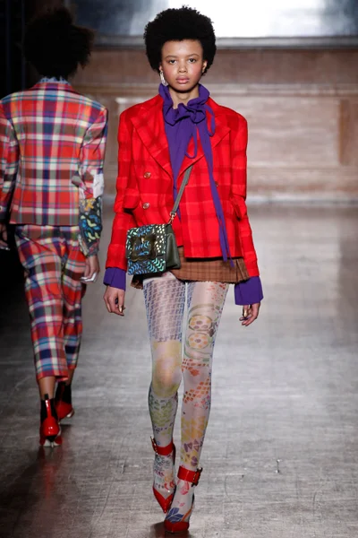 Look 24